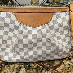 Louis Vuitton Siracusa PM